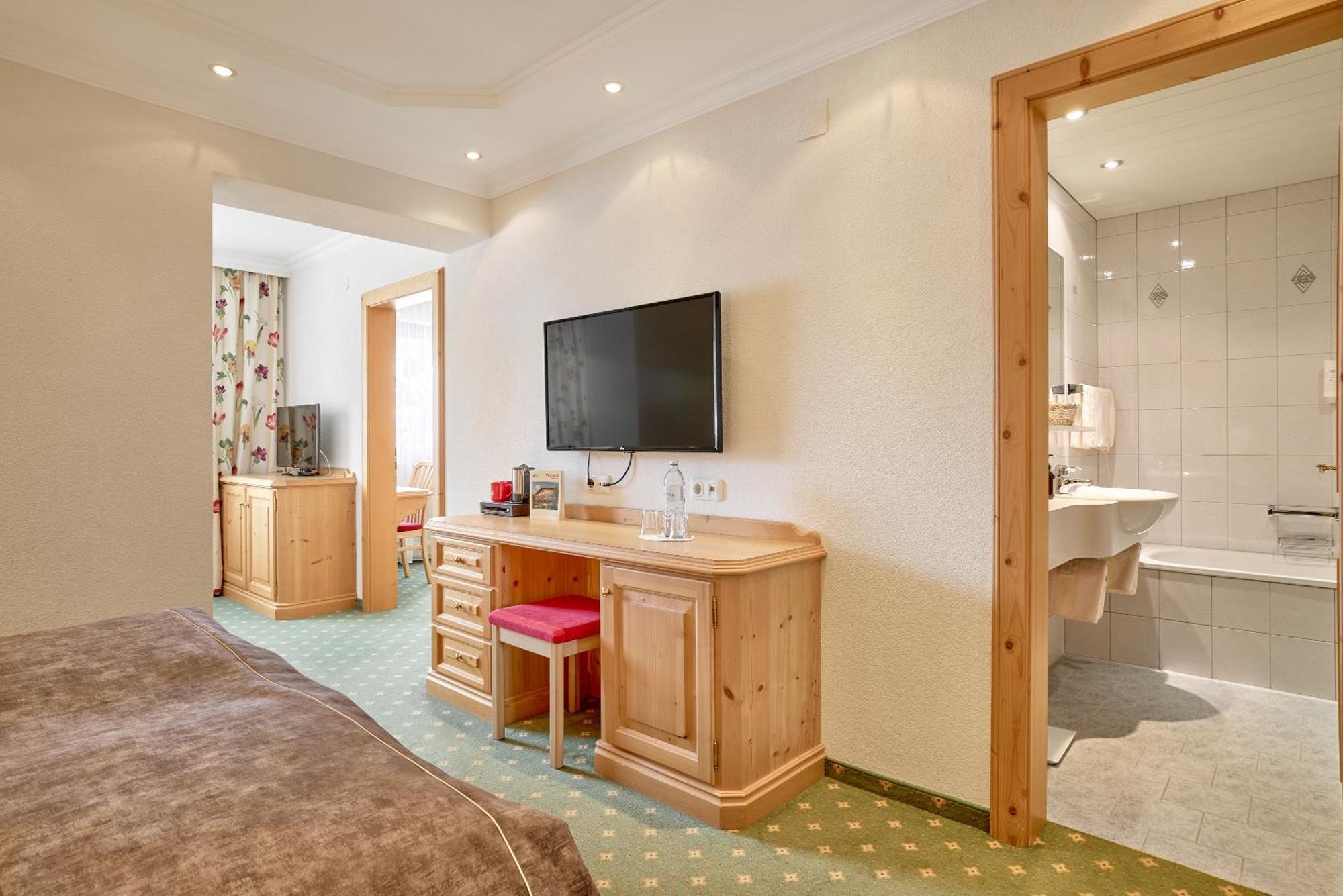 Hotel Appartement Roggal เลคอัมอาร์ลแบร์ก ภายนอก รูปภาพ