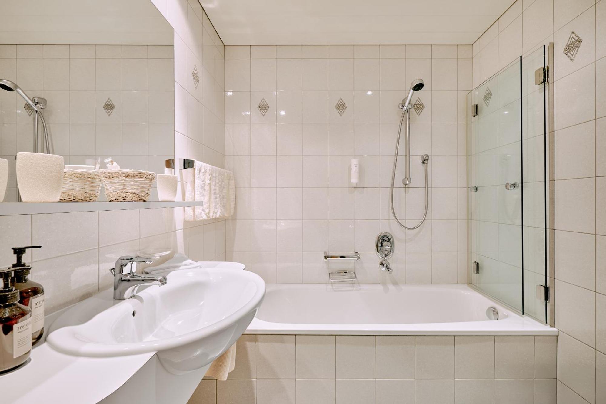 Hotel Appartement Roggal เลคอัมอาร์ลแบร์ก ภายนอก รูปภาพ
