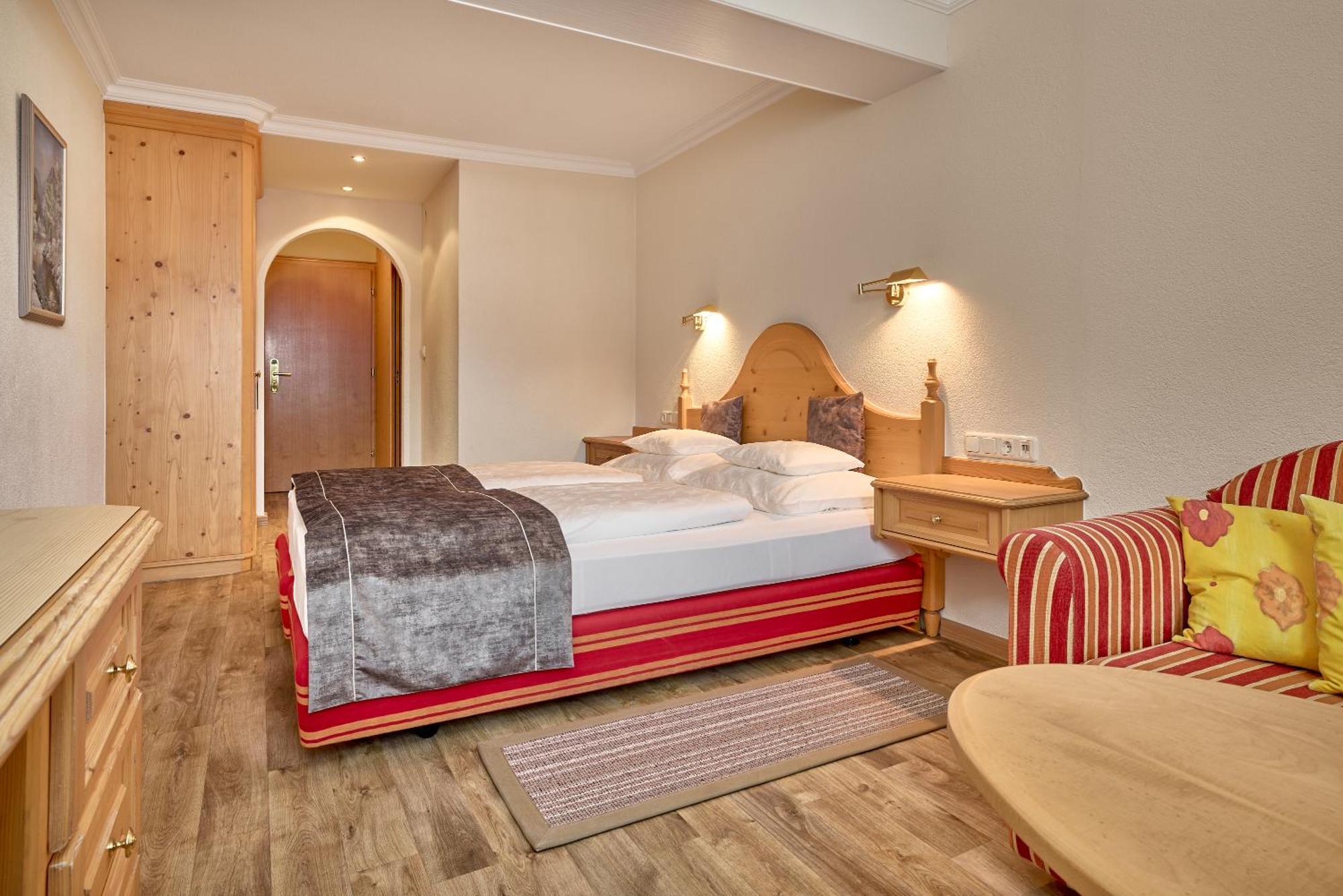 Hotel Appartement Roggal เลคอัมอาร์ลแบร์ก ภายนอก รูปภาพ